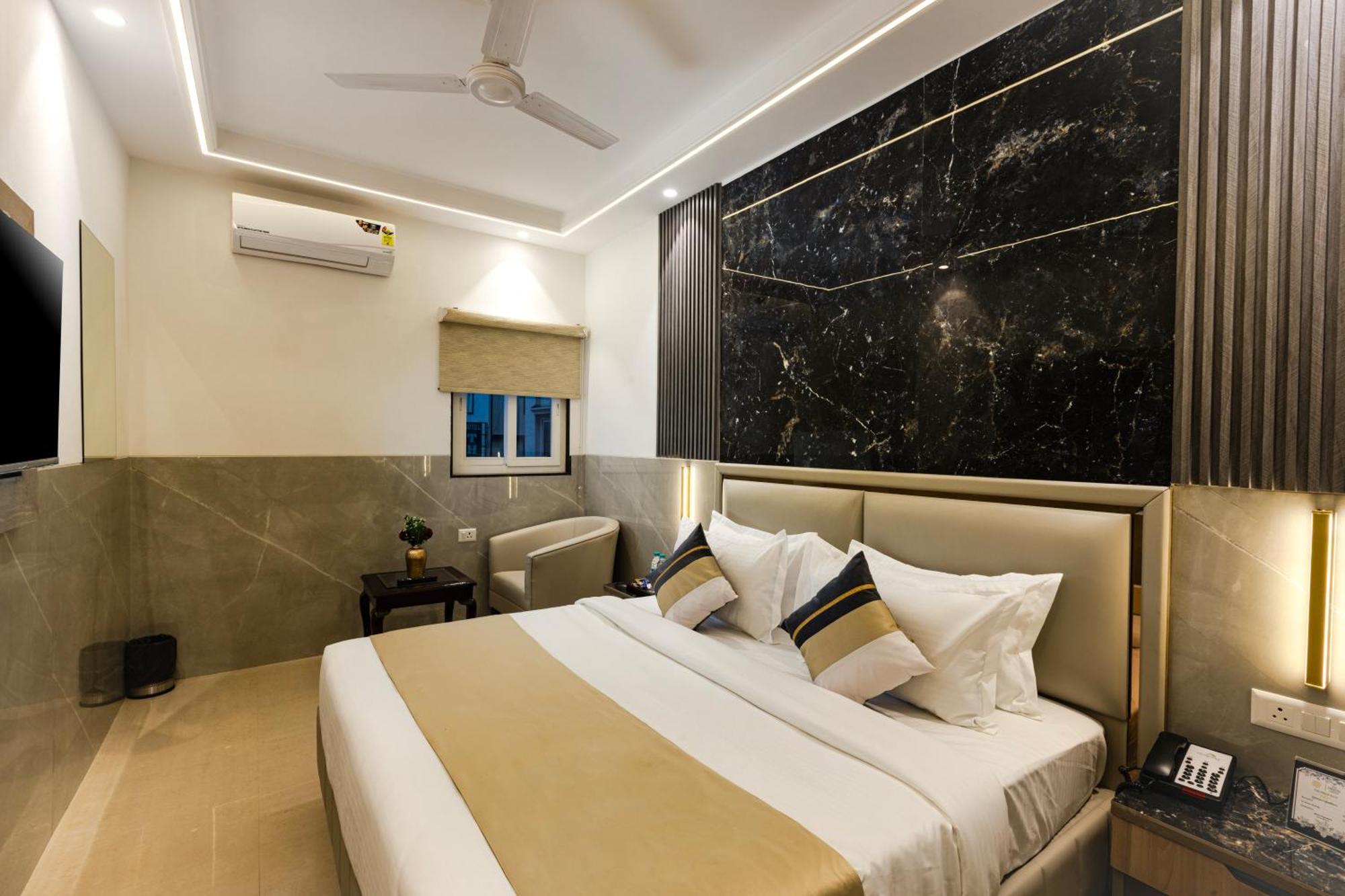 The Orion Hotel Era - Delhi Airport Nuova Delhi Esterno foto