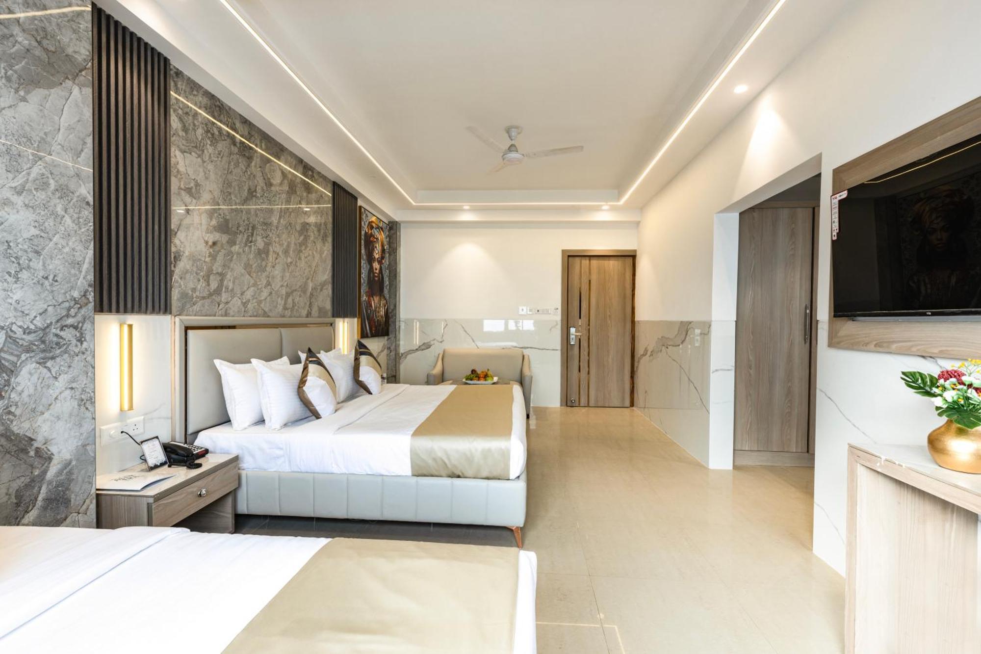 The Orion Hotel Era - Delhi Airport Nuova Delhi Esterno foto