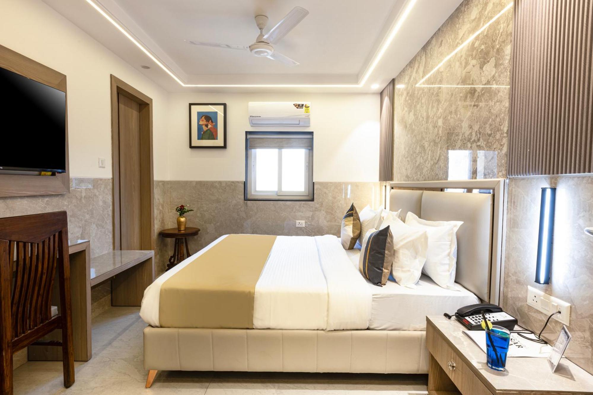 The Orion Hotel Era - Delhi Airport Nuova Delhi Esterno foto