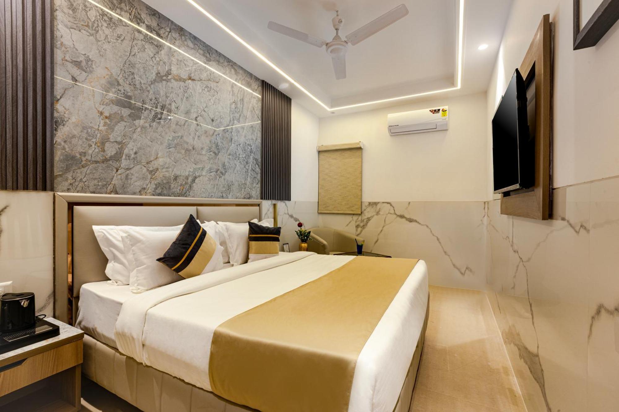 The Orion Hotel Era - Delhi Airport Nuova Delhi Esterno foto